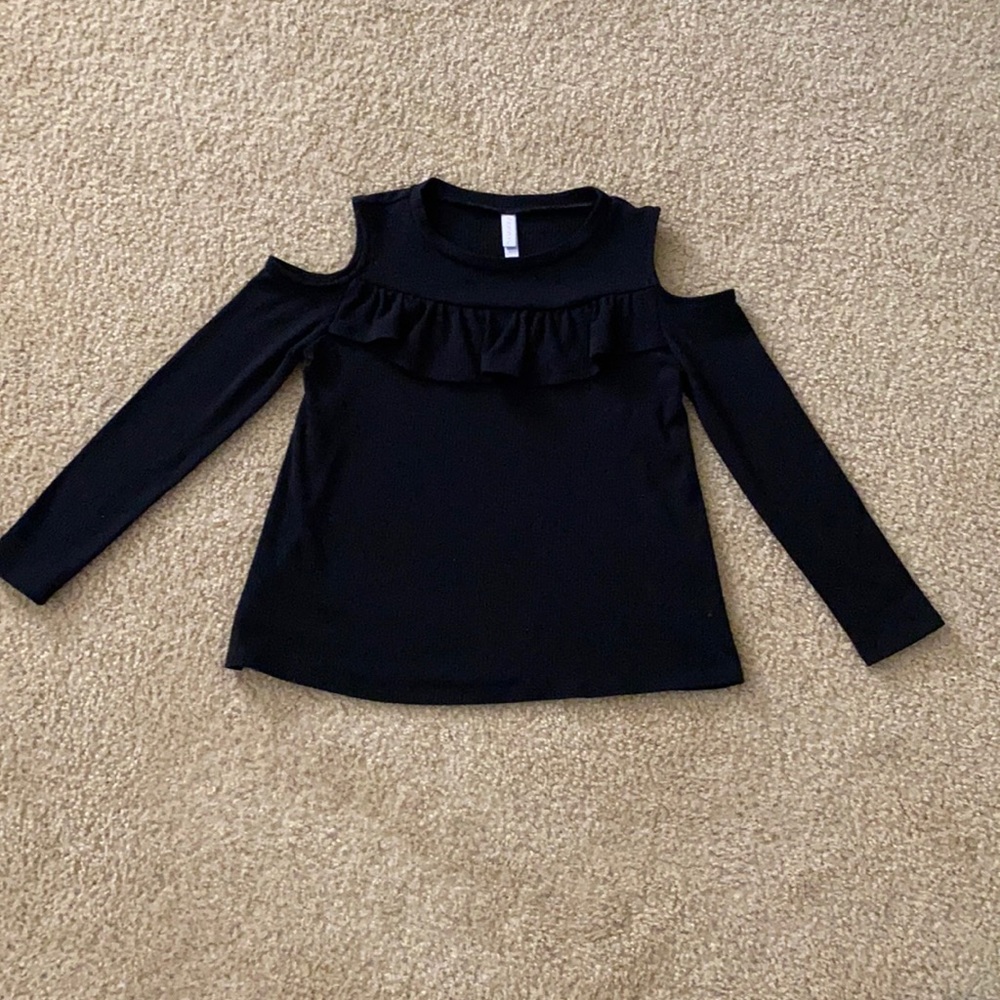 Cold shoulder long sleeve shirt